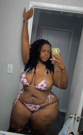 Moly, 30  female escort, Asheville